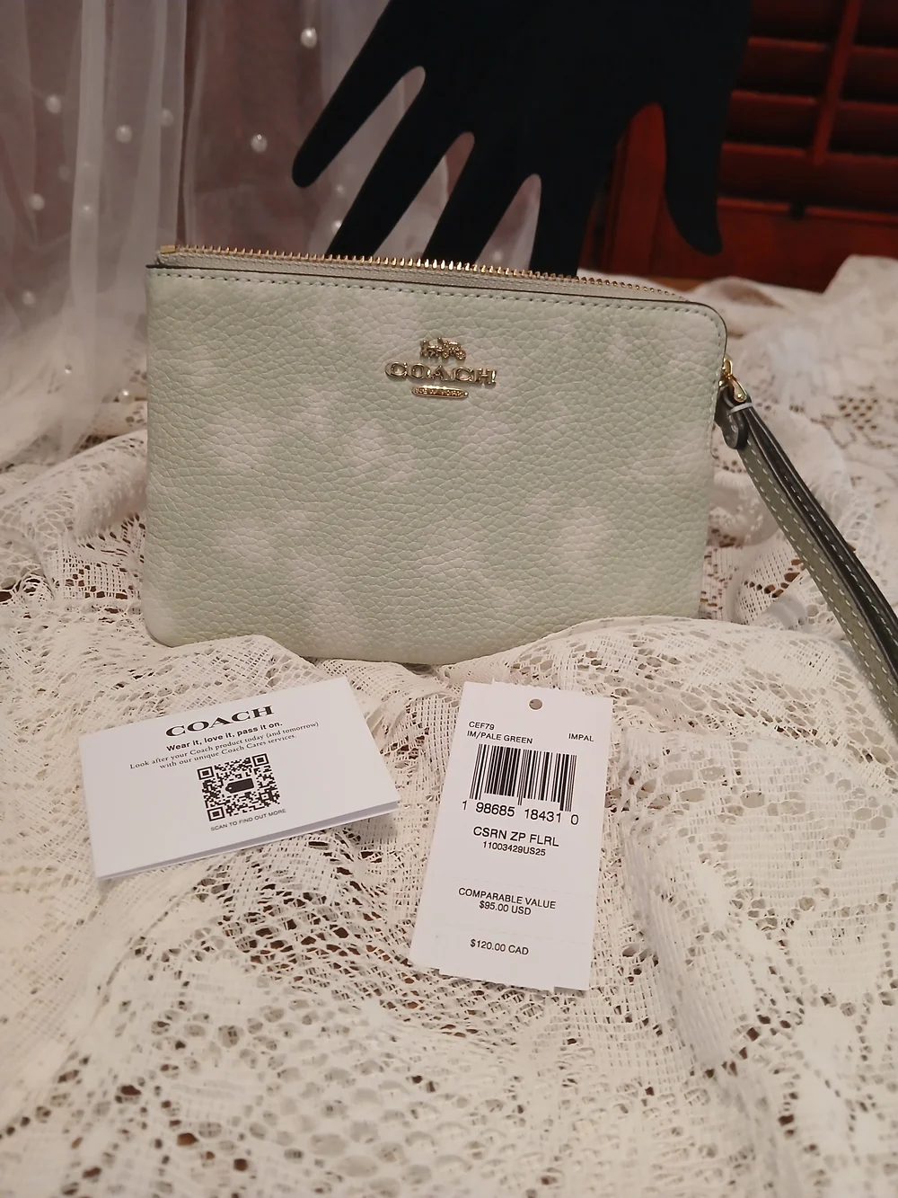 COACH Pebbled Leather Wristlet - Sage Green And Cream